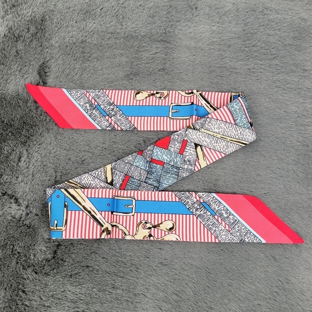 New Print Silk Skinny Scarf Twilly - Picture 4 of 5
